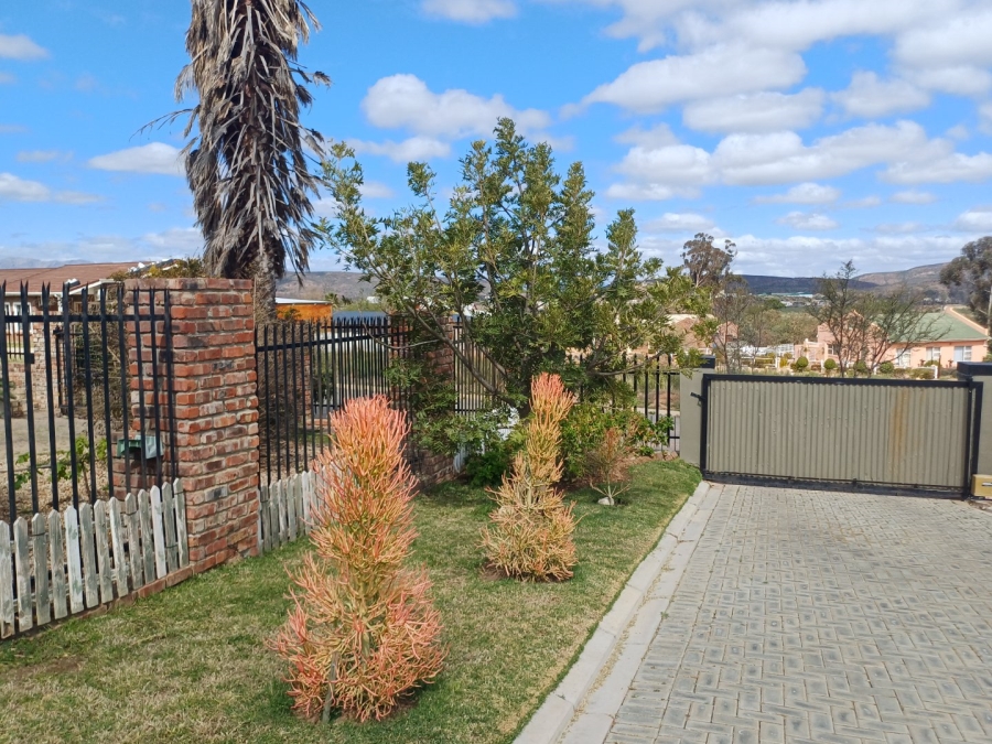 3 Bedroom Property for Sale in Ladismith Western Cape